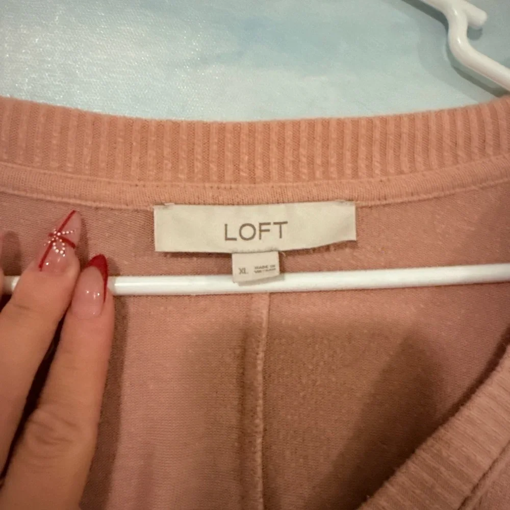LOFT Women's V-Neck Blush Sweatshirt - Picture 2 of 3